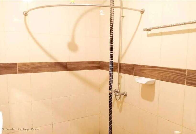 اتاق استاندارد, Deeden Pattaya Resort