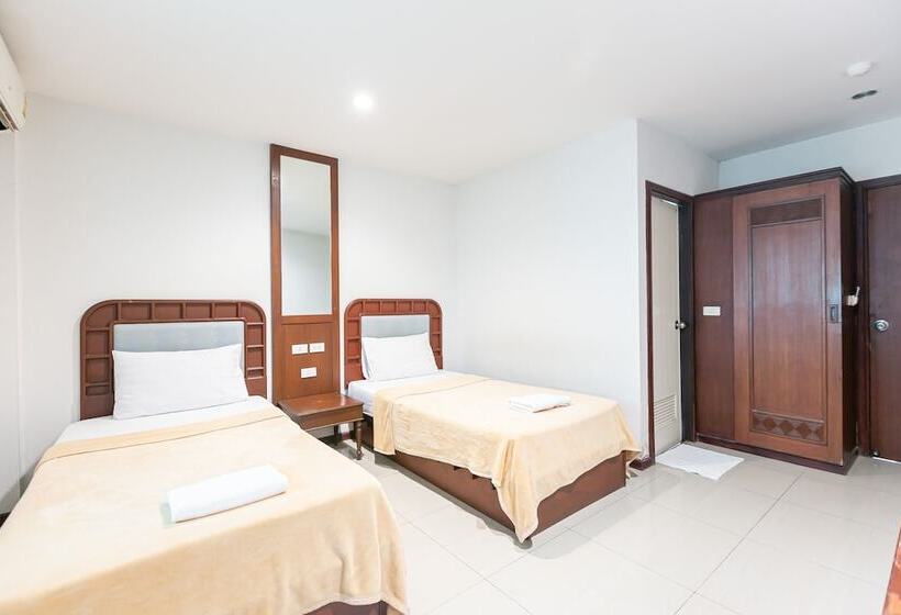 اتاق استاندارد, Deeden Pattaya Resort