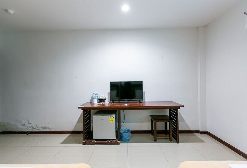 اتاق استاندارد, Deeden Pattaya Resort