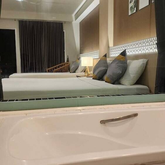 Семейный Номер, Irest Ao Nang