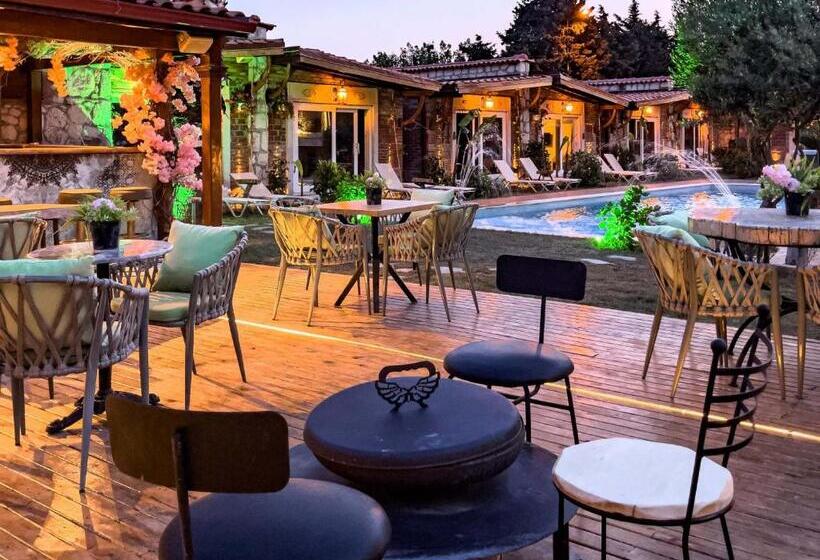 Chambre Familiale Vue Jardin, Etiz Hotels Alaçatı