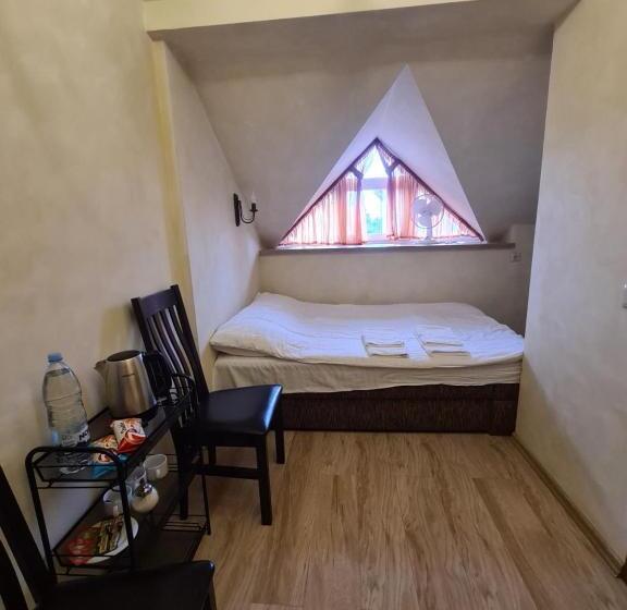 اتاق استاندارد, Meldynas