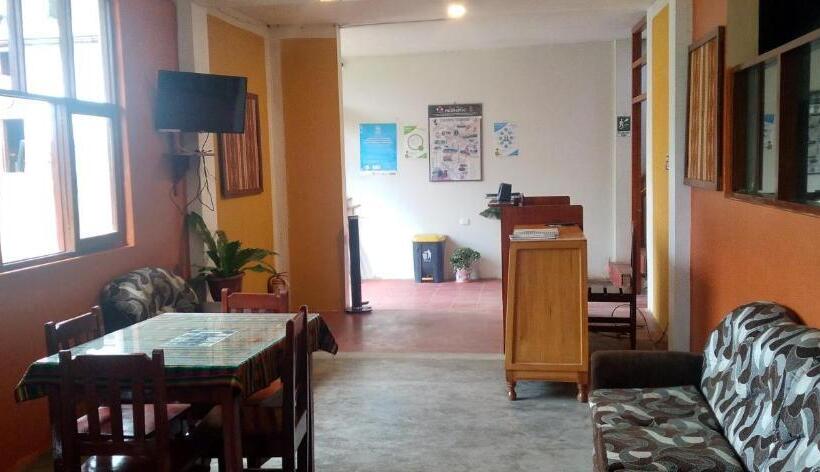 اتاق لوکس با بالکن, Balcon De Gocta