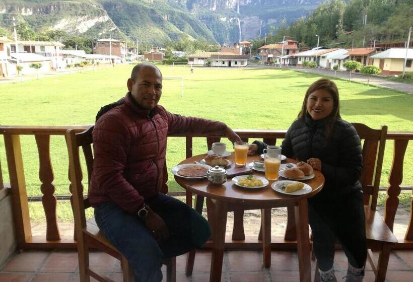 اتاق لوکس با بالکن, Balcon De Gocta