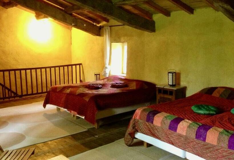 Четырехместный Номер Deluxe, Villa Mas