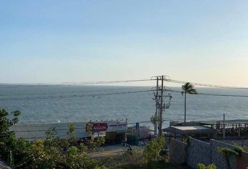 Triple Room Sea View, Nhu Ngoc Homestay