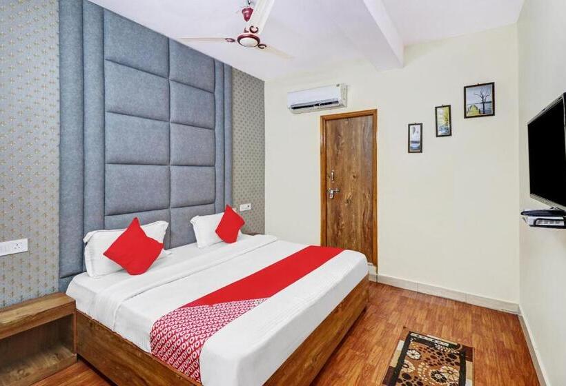 Трехместный Номер Классика, Flagship Hotel Atithi
