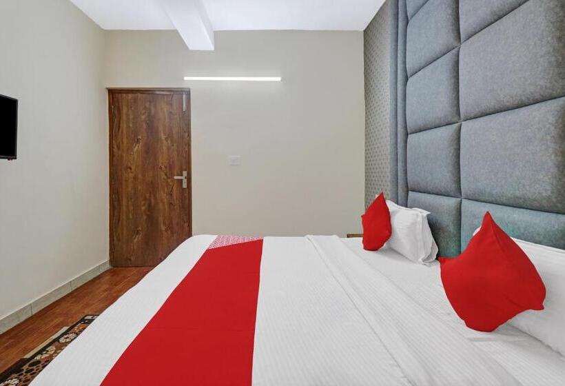 Трехместный Номер Классика, Flagship Hotel Atithi