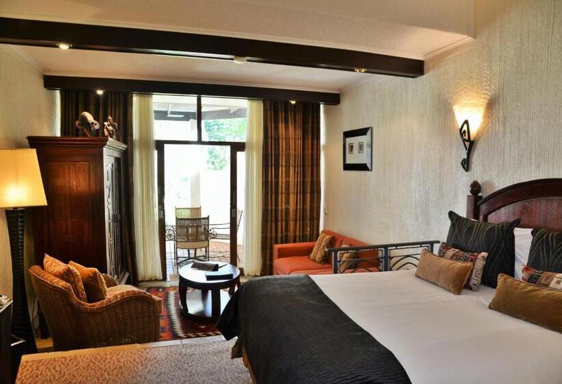 Quarto Familiar, Kwa Maritane Lodge
