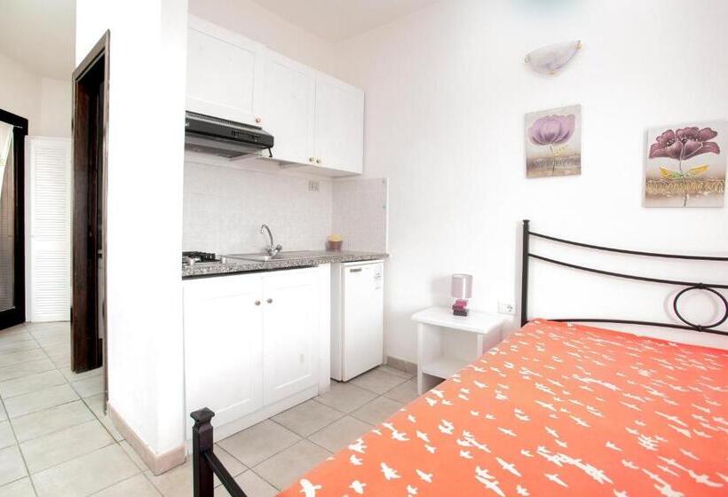 استودیوی استاندارد با چشم‌انداز دریا, Residence La Marmorata