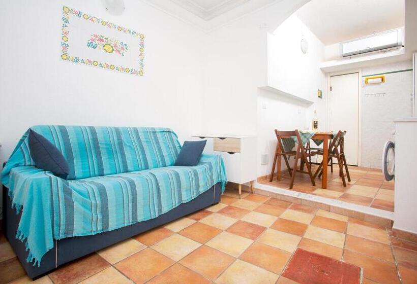 استودیوی استاندارد, Residence La Marmorata