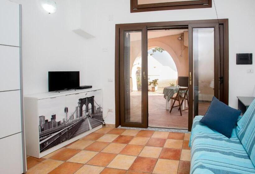 استودیوی استاندارد, Residence La Marmorata