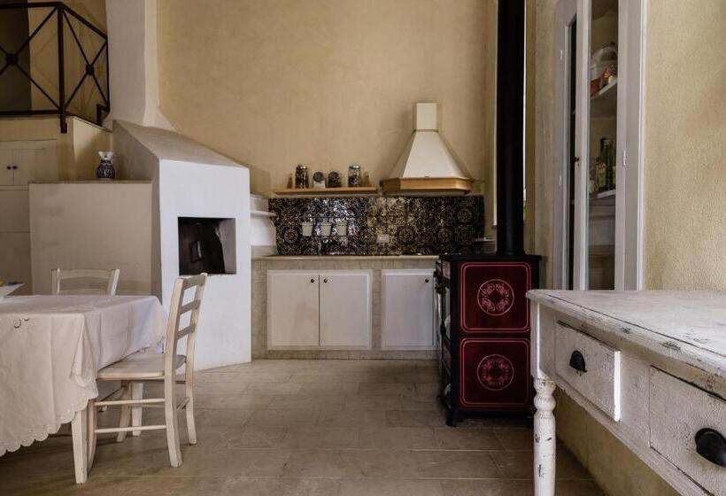 Номер Дюплекс, Borgo Del Carato