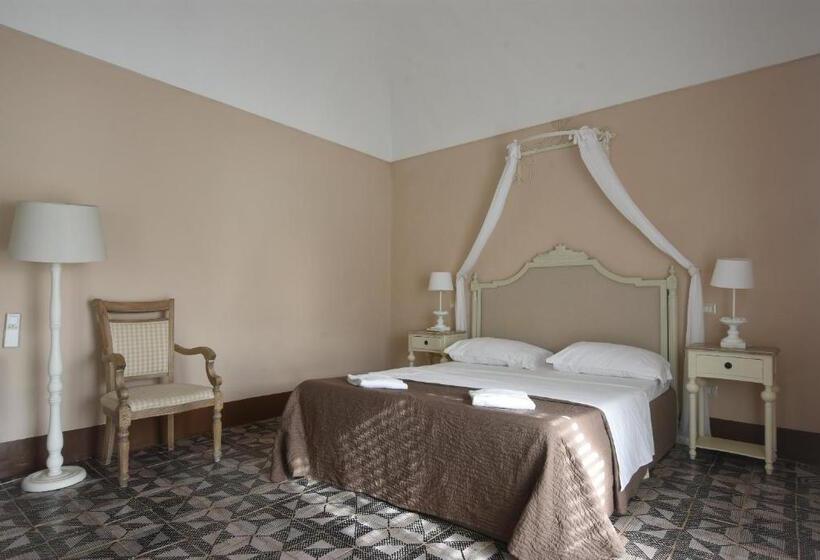 Люкс Классика, Borgo Del Carato