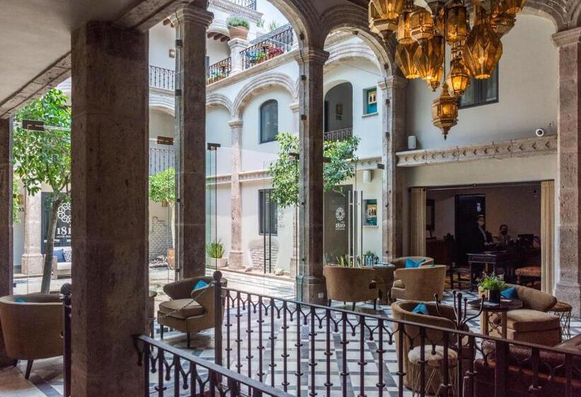 استودیوی استاندارد, Casa 1810 Hotel Boutique