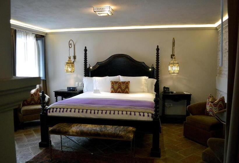 سوییت, Casa 1810 Hotel Boutique