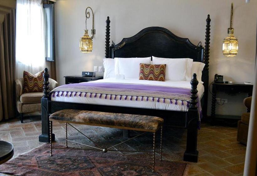 سوییت, Casa 1810 Hotel Boutique