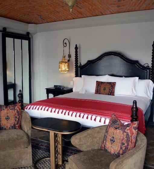 سوییت لوکس, Casa 1810 Hotel Boutique