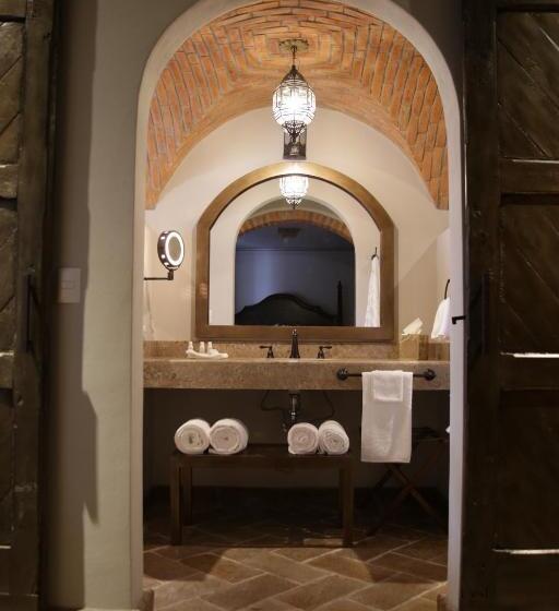 اتاق لوکس, Casa 1810 Hotel Boutique