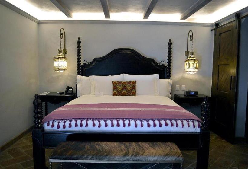 اتاق لوکس, Casa 1810 Hotel Boutique