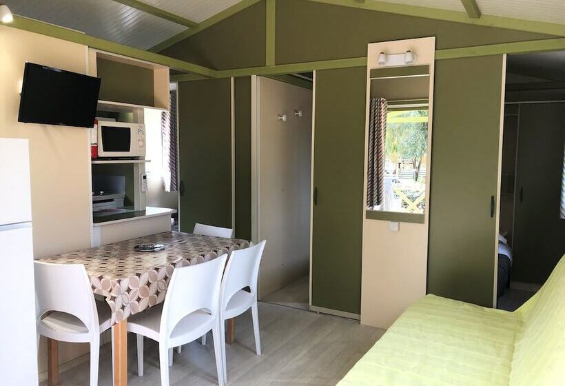 Шале 1 Спальня, Camping La Pinede