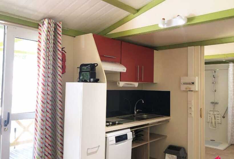 Шале 1 Спальня, Camping La Pinede