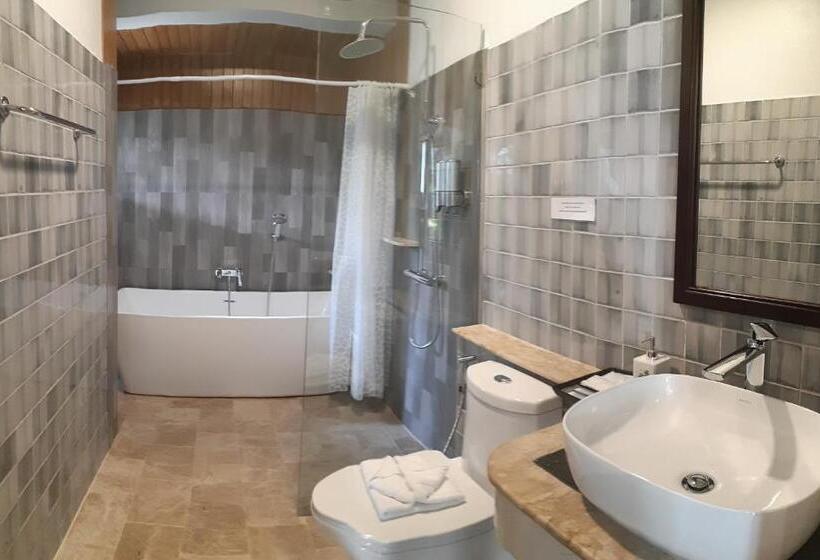 ویلای لوکس 1 خوابه, Cocoville Phuket   Sha Plus