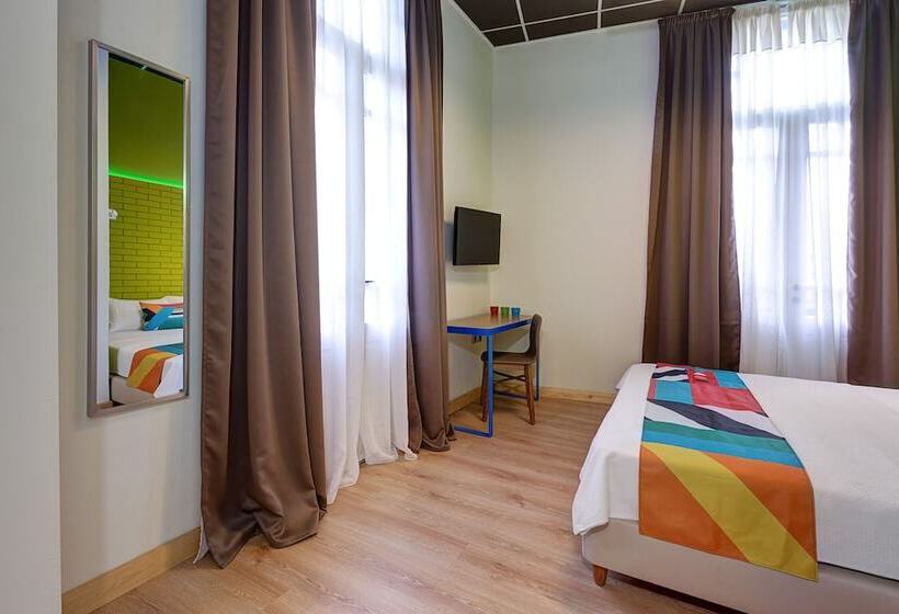 غرفة ديلوكس, Colors Central Ladadika