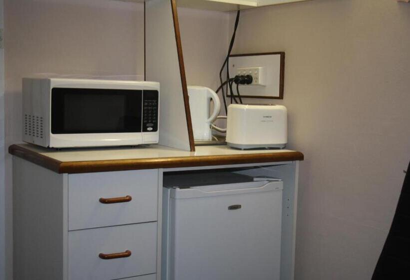 スタンダードルーム, Bradman Motor Inn