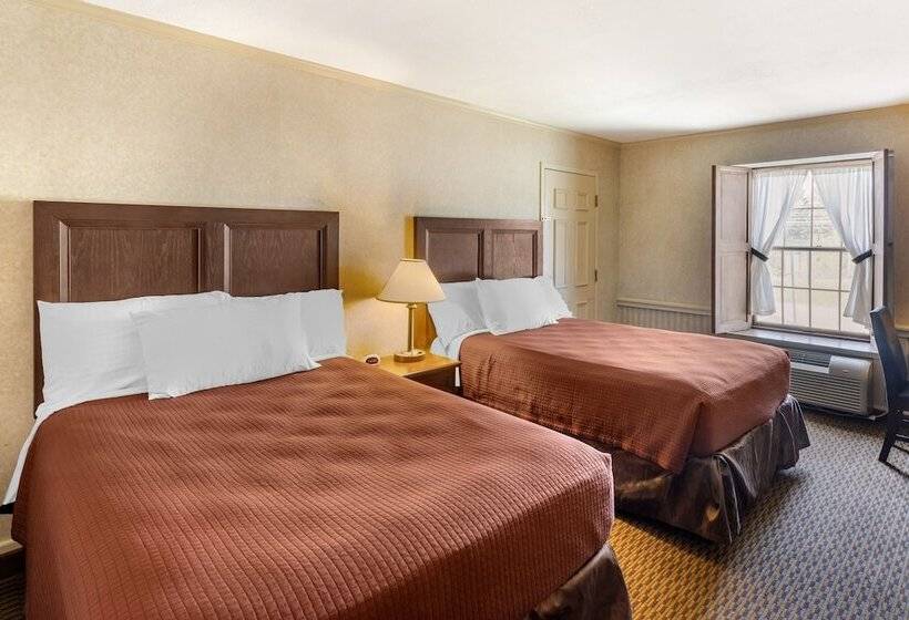 Номер Deluxe, The Riverstone Inn