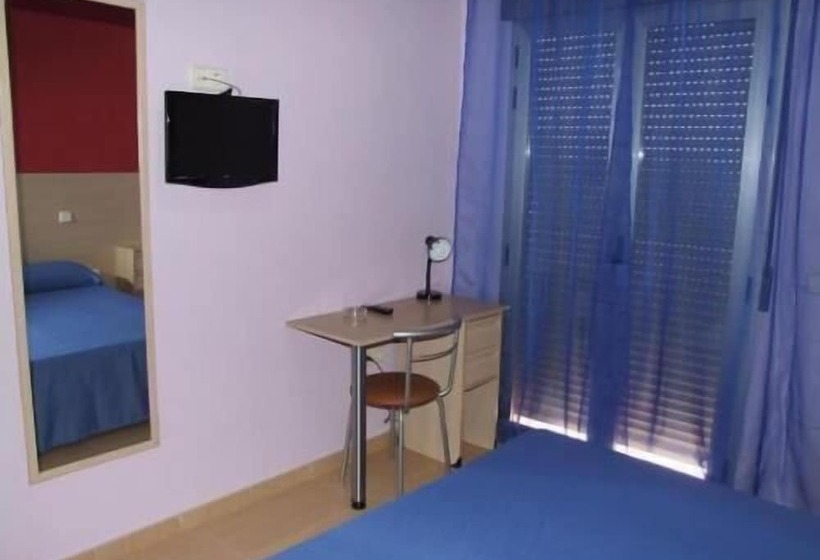 Номер Стандарт, Hostal Parador De Los Galanes