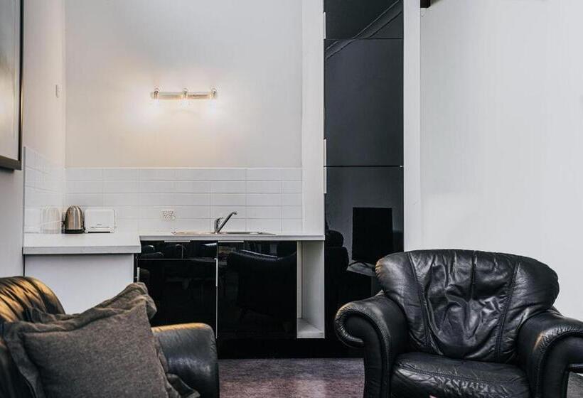 Family Suite, Albert Hotel Daylesford