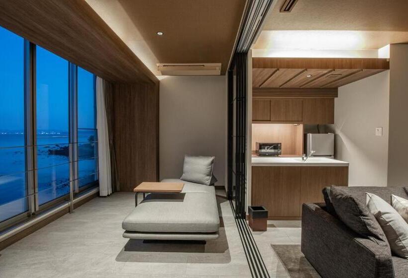 Quarto Triplo Superior, Amane Resort Seikai
