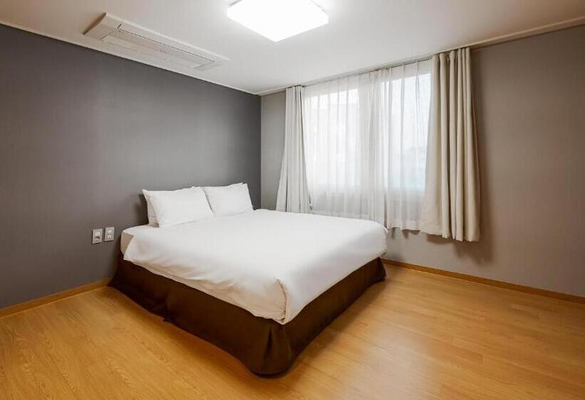 Полулюкс, Pampas Hotel Jeju