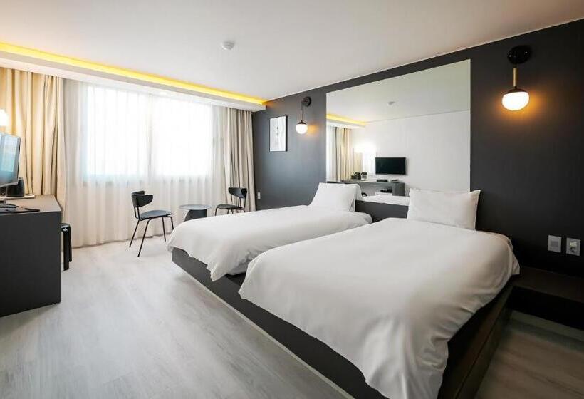 Номер Стандарт Вид на Море, Pampas Hotel Jeju