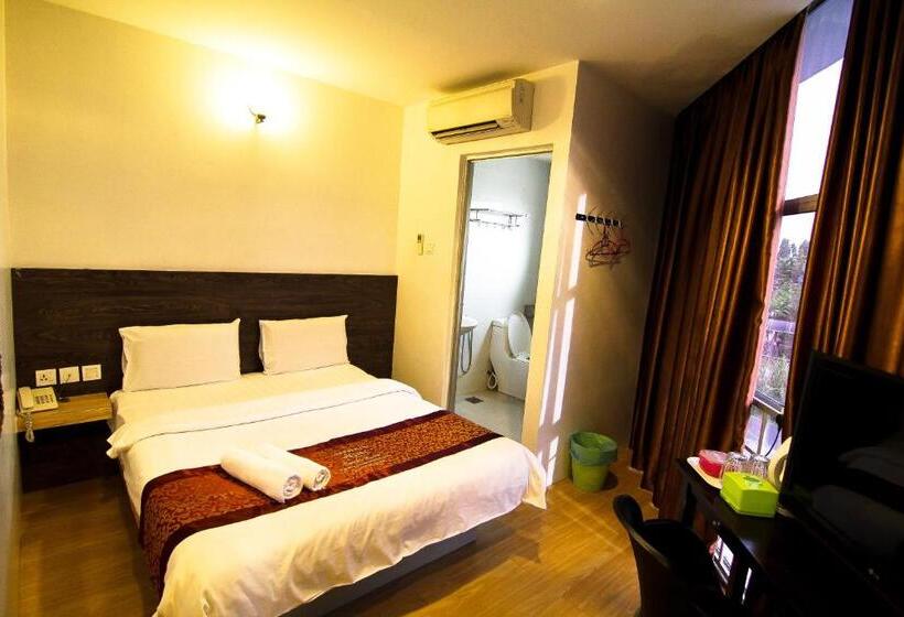 Номер Deluxe, Rasah Seremban