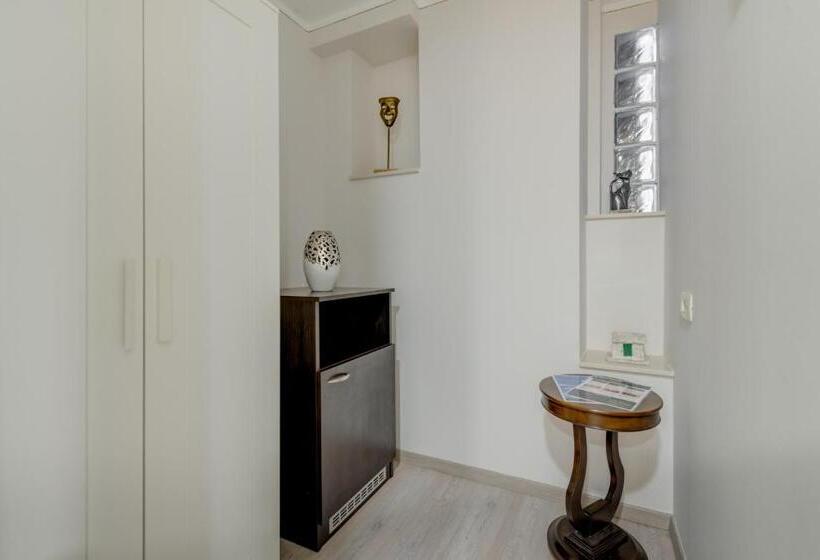 اتاق استاندارد, Metropole Luxury Rooms