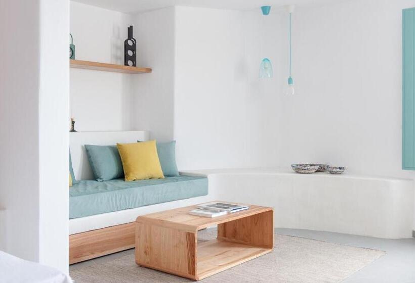 سوئیت دولوکس با چشم‌انداز, Neptune Luxury Suites