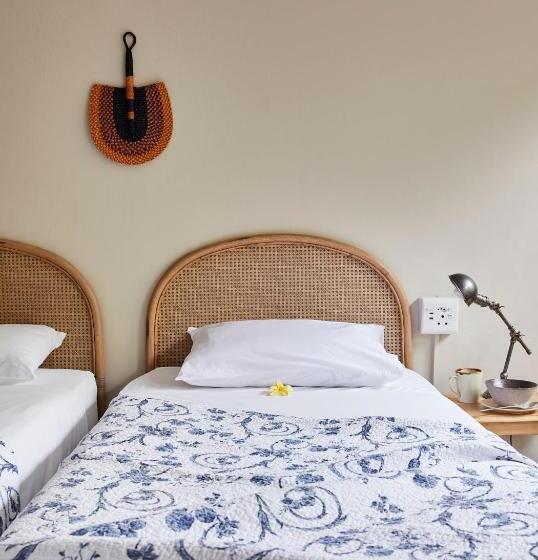 غرفة قياسية, The Big   Luxury Backpackers