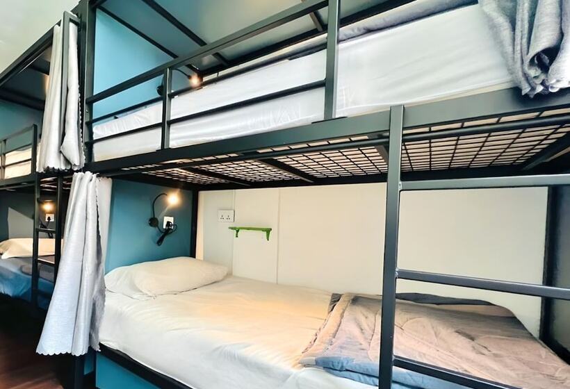 تختخواب در اتاق مشترک, Beary Best! Hostel Chinatown