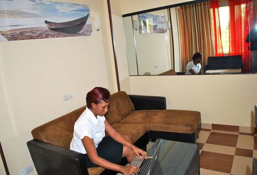 سوییت, Yaahot