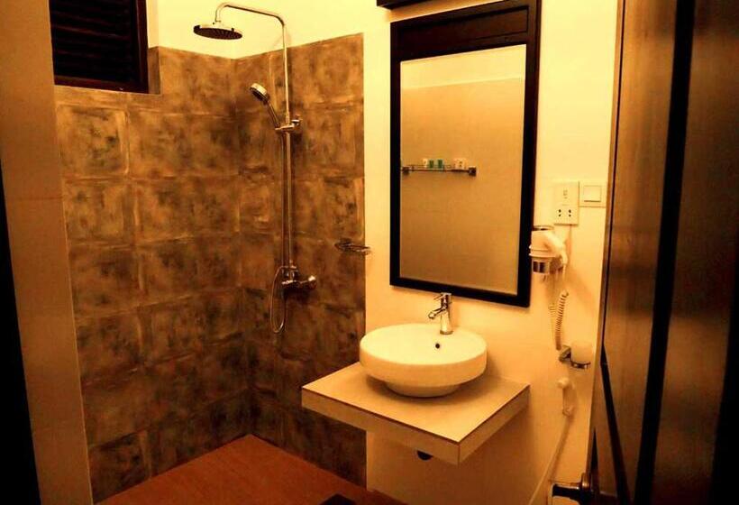 Номер Deluxe с Балконом, Lagoon Paradise Beach Resort