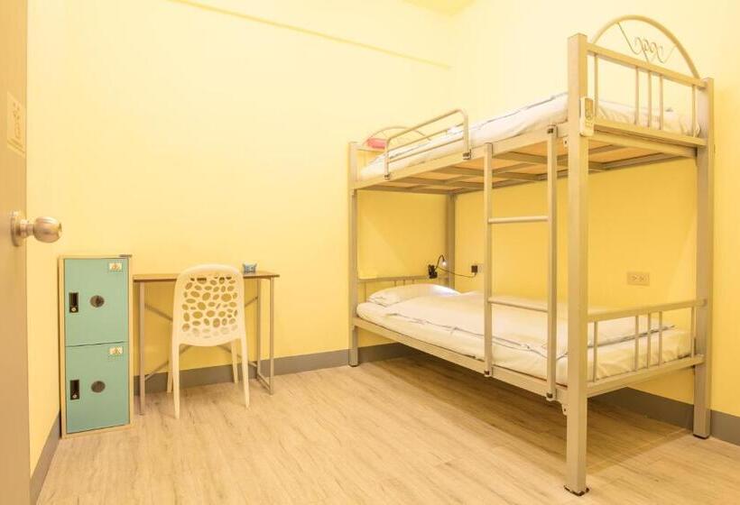 اتاق استاندارد, On My Way Taipei Hostel