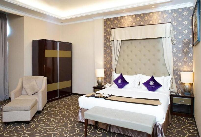 Executive Suite, Adhiwangsa