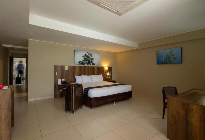 سوییت جونیور, Casa Andina Select Pucallpa