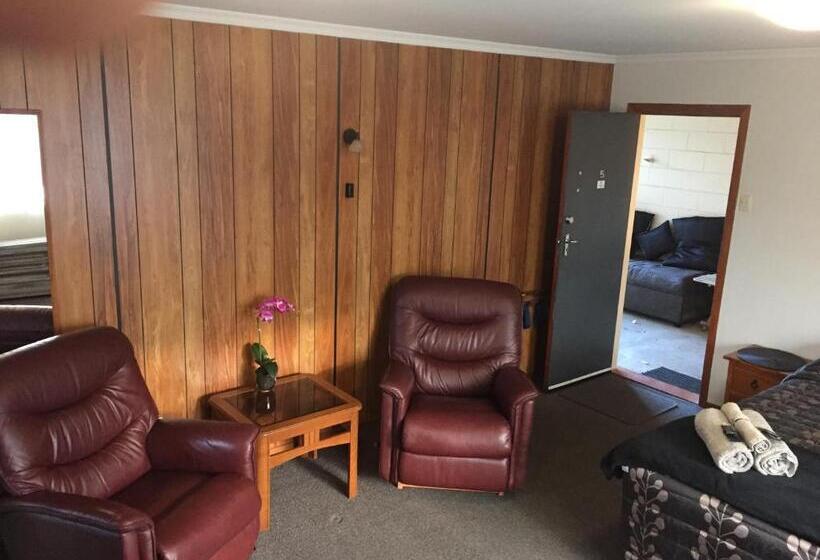 스탠다드 스튜디오 킹침대, Alexandra Motor Lodge Nz