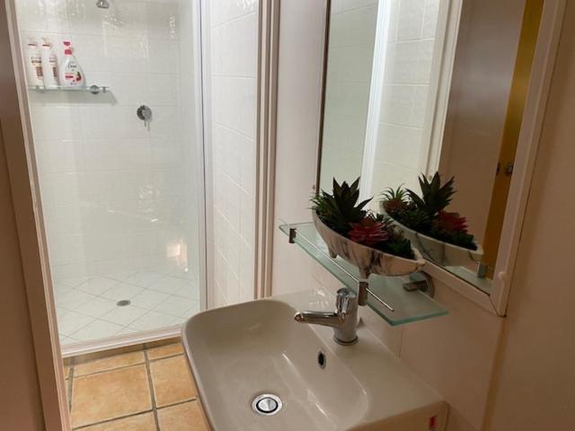 스탠다드 스튜디오, Bargara Gardens Boutique Villas
