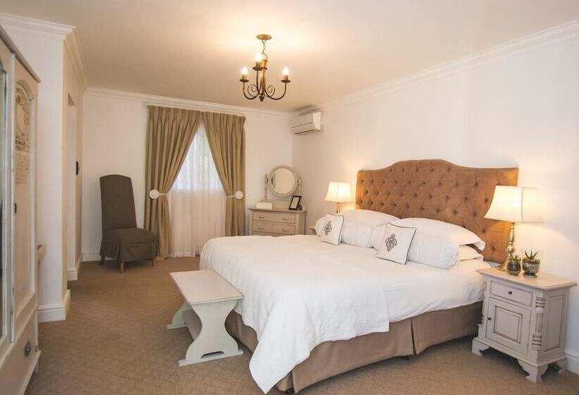 Номер Deluxe, The Post House Hotel   No Children Under The Age Of 16yrs