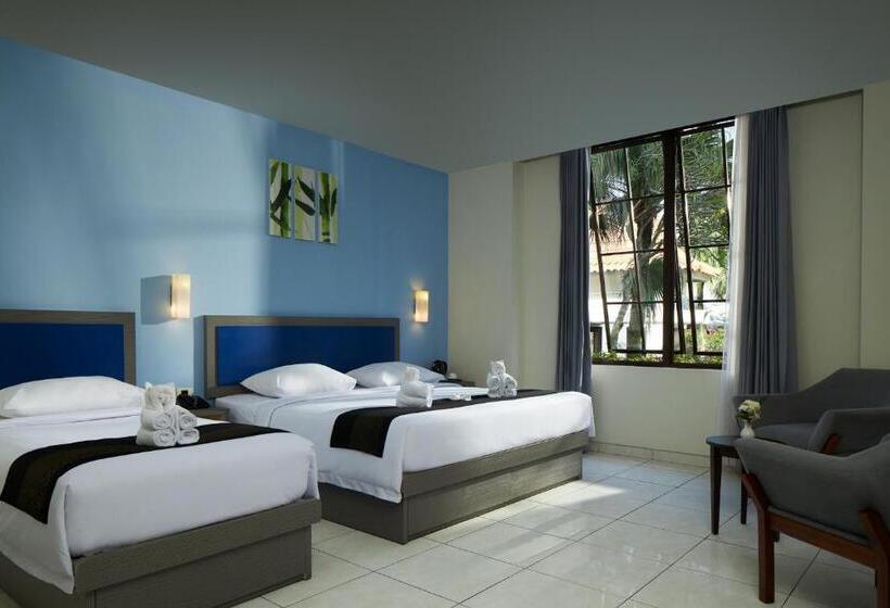 Трехместный Номер Deluxe, El Hotel Malang