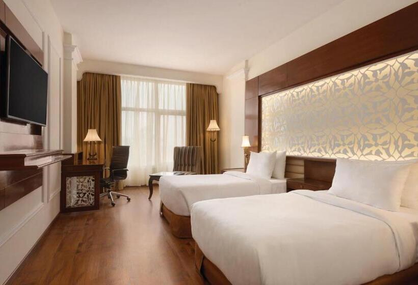 اتاق اجرایی, Ramada Plaza By Wyndham Chandigarh Zirakpur